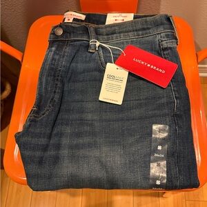 Lucky Brand Women's Dark Blue Straight Leg Jeans